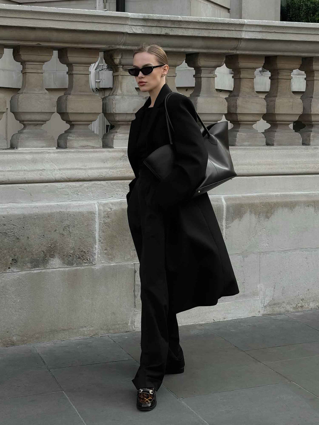 LOREN in Pelle Calfskin Jet Black
