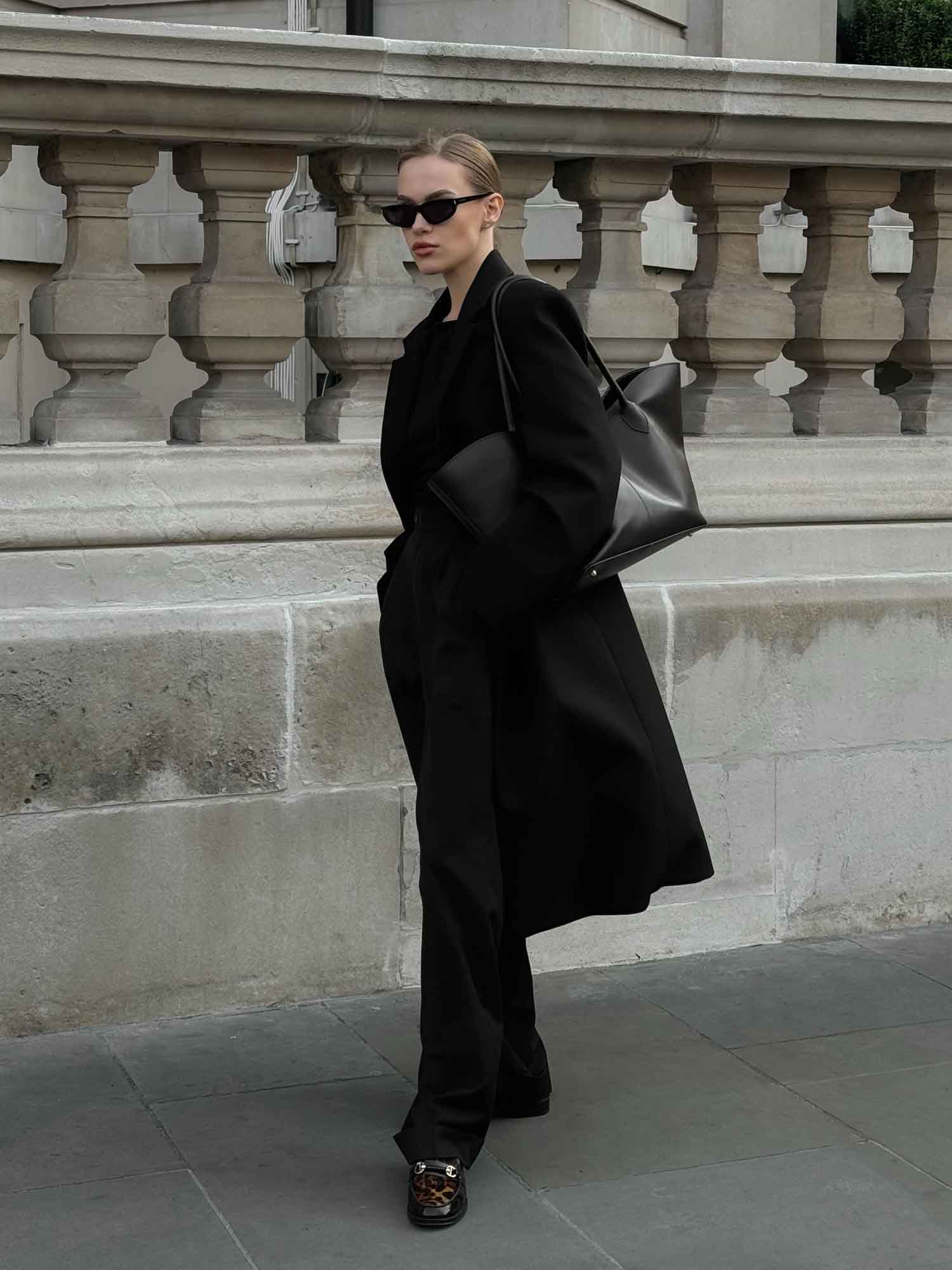 LOREN in Pelle Calfskin Jet Black